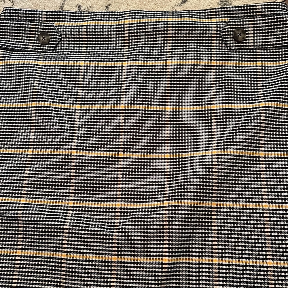 Ann Taylor 14 - Picture 2 of 5